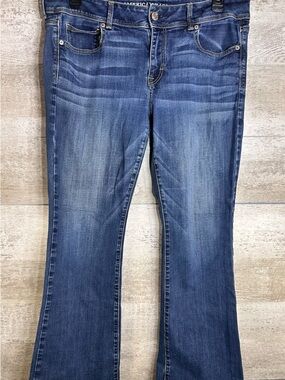 American Eagle AE Kick Boot Flare Jeans - Medium Wash - 16